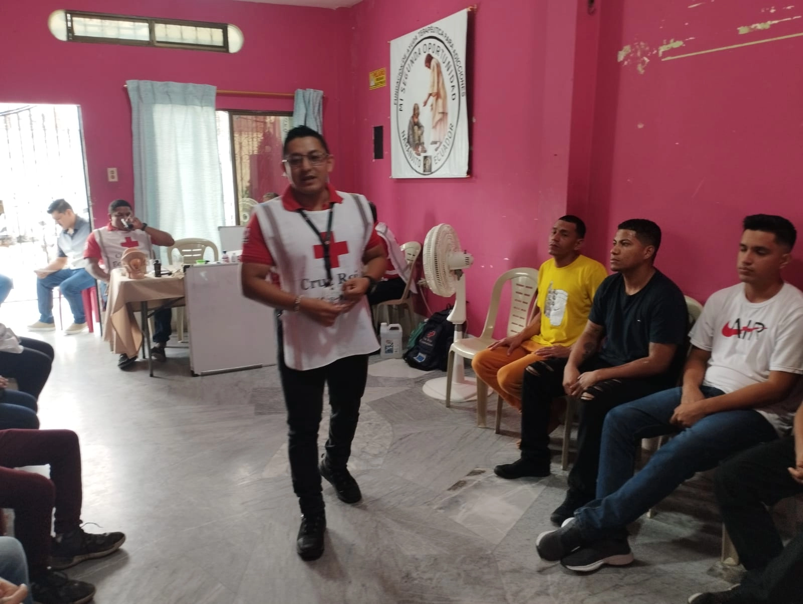Charlas psicológicas. Primeros auxilios. Brigadas contraincendios