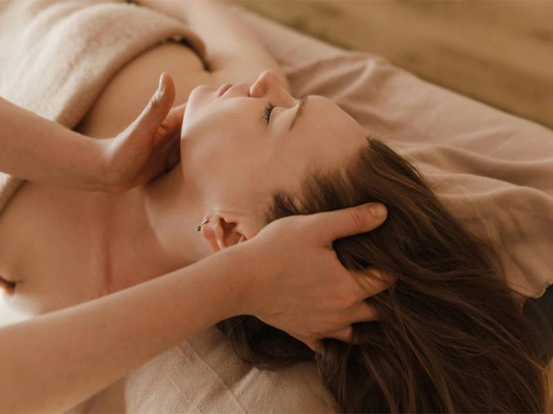 ✨ Masajes a Domicilio y Hoteles – Solo para Mujeres en Guayaquil ✨